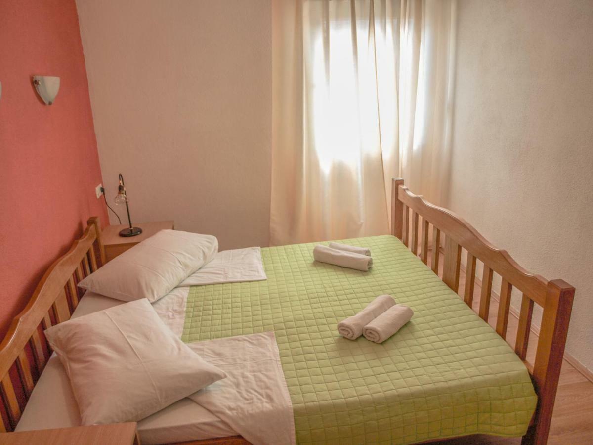 Apartment Pletikosic Kastela Bagian luar foto